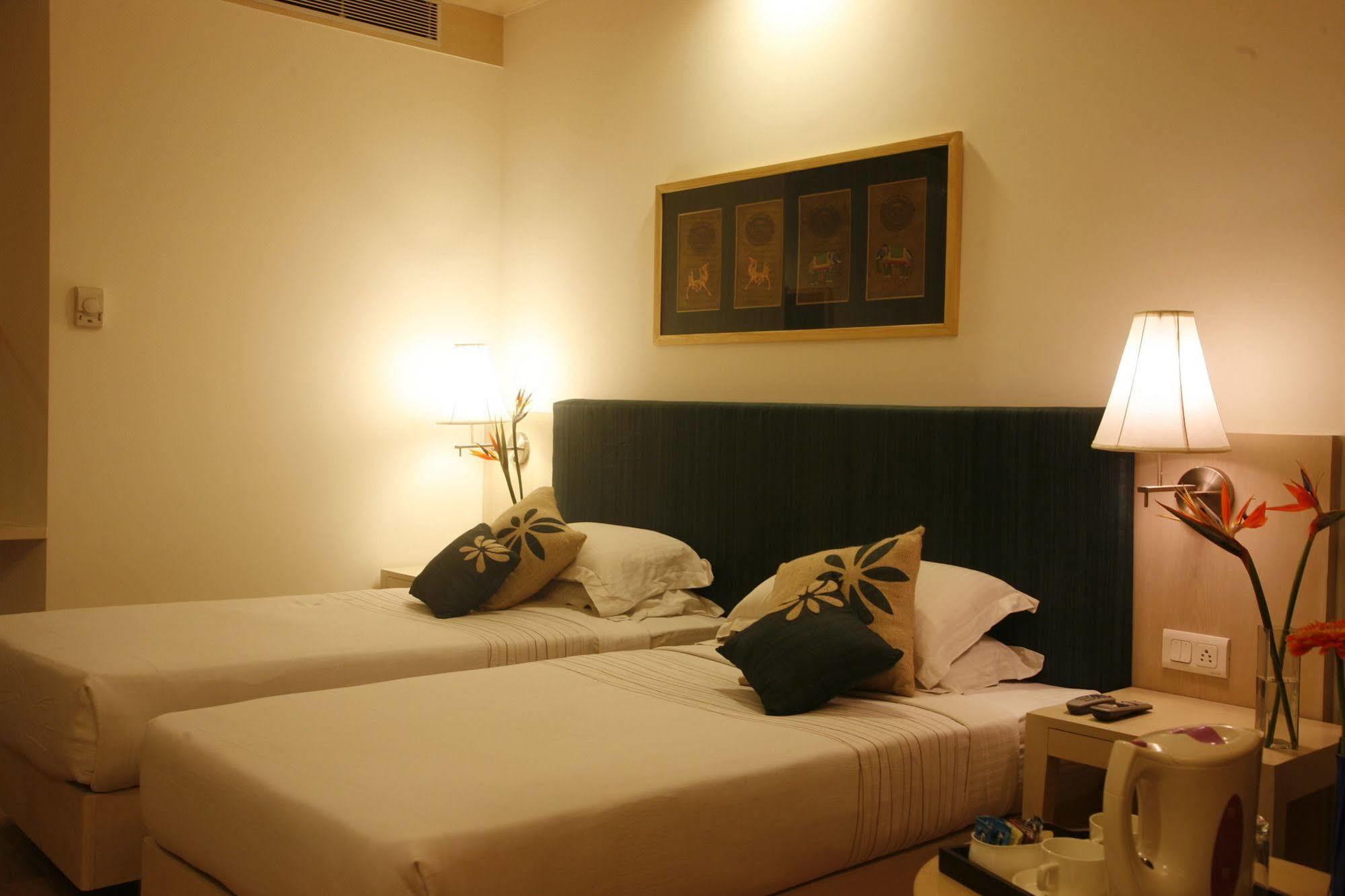 Treehouse Hotel Club & Spa Dhāruhera Екстериор снимка