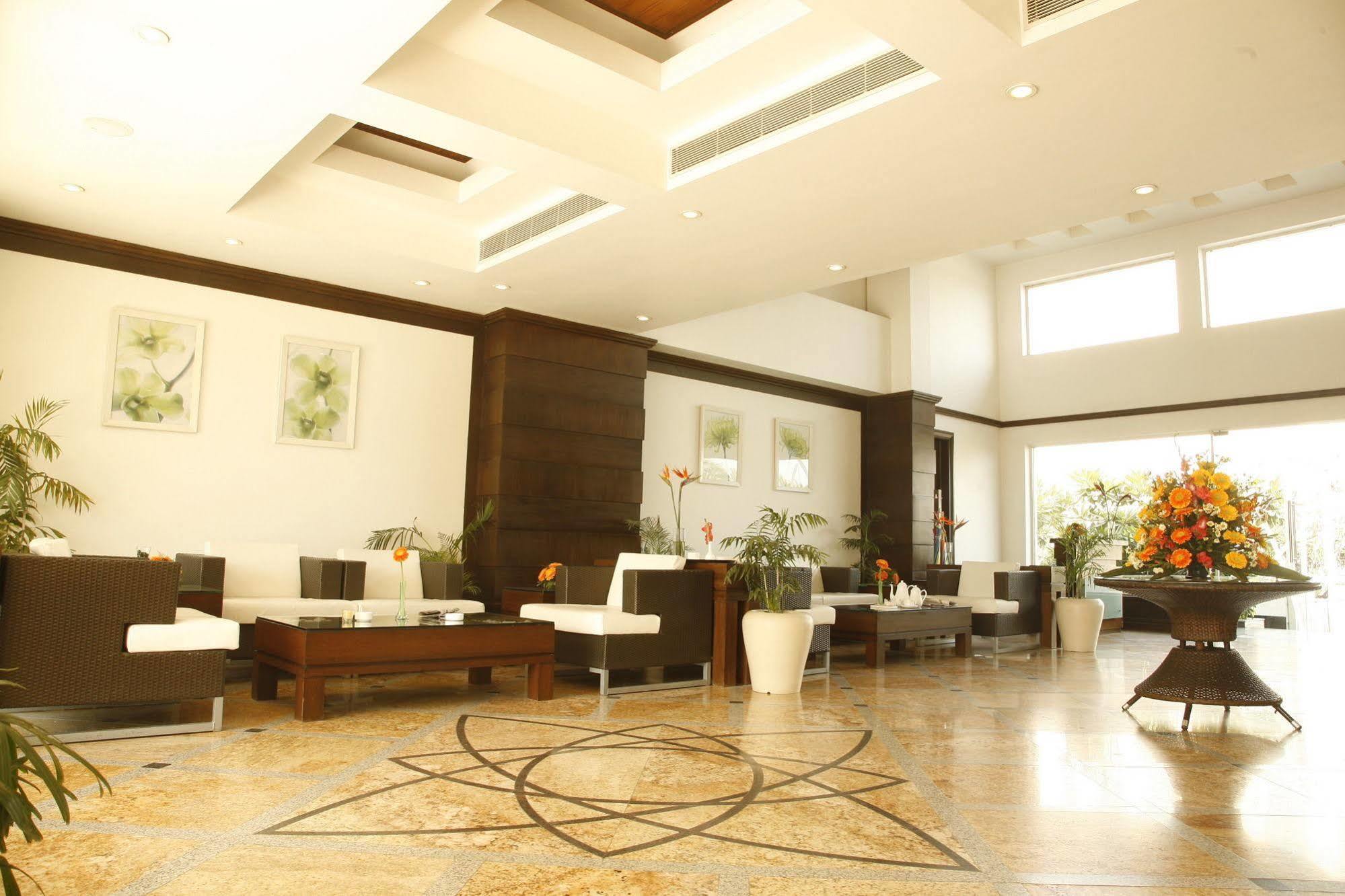 Treehouse Hotel Club & Spa Dhāruhera Екстериор снимка