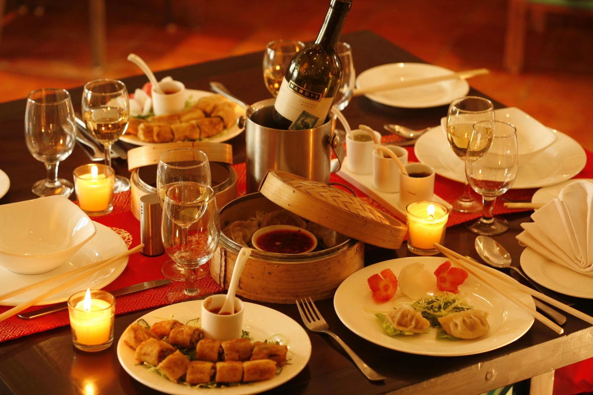 Treehouse Hotel Club & Spa Dhāruhera Екстериор снимка