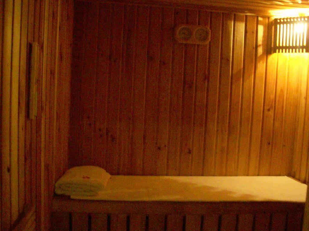 Treehouse Hotel Club & Spa Dhāruhera Екстериор снимка