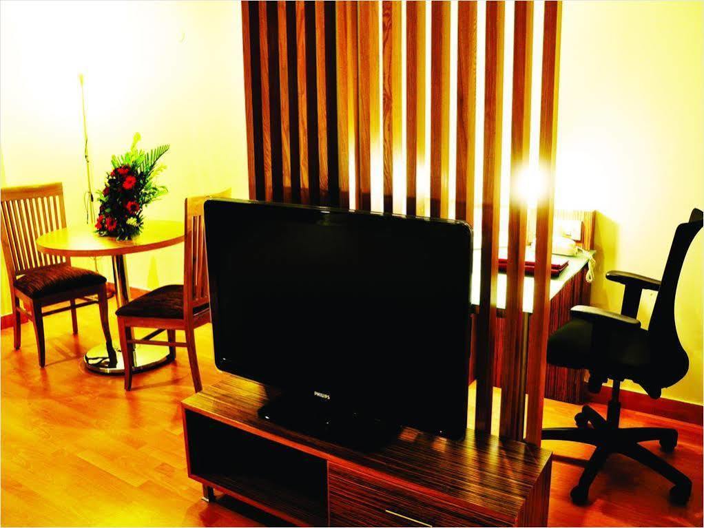 Treehouse Hotel Club & Spa Dhāruhera Екстериор снимка